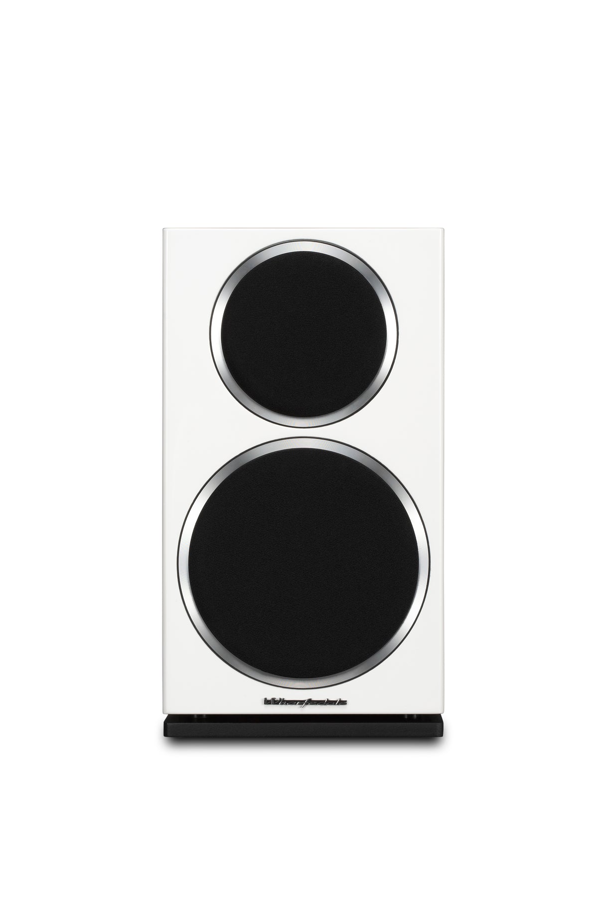 Wharfedale Diamond 220 bookshelf speakers in white