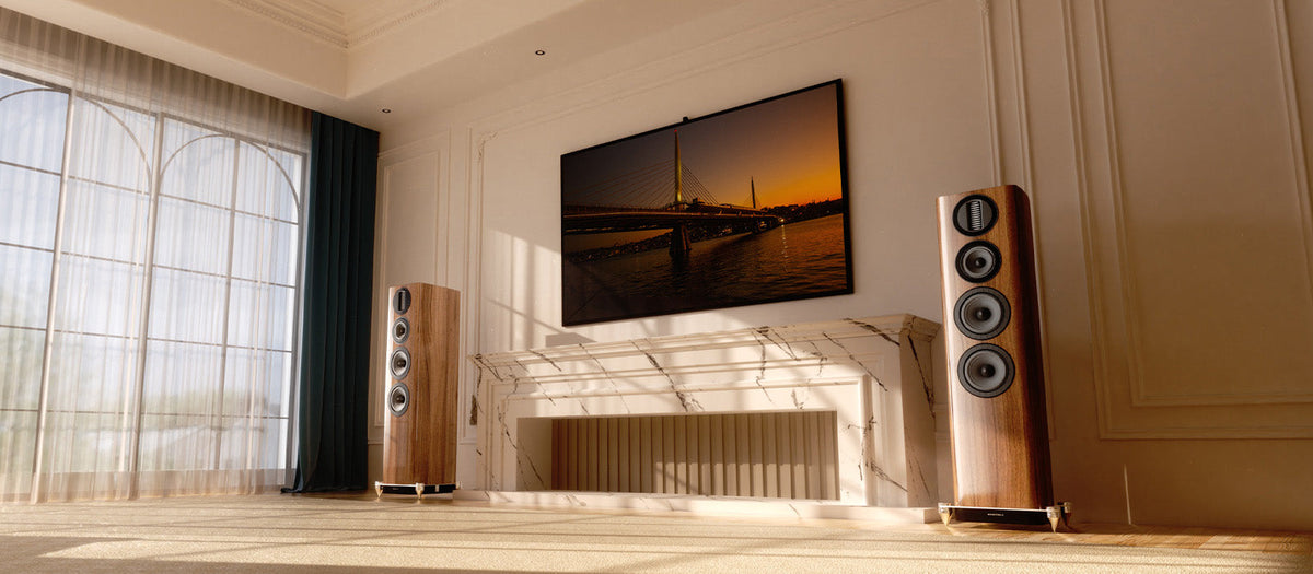 Aura 3 Floorstanding Speakers