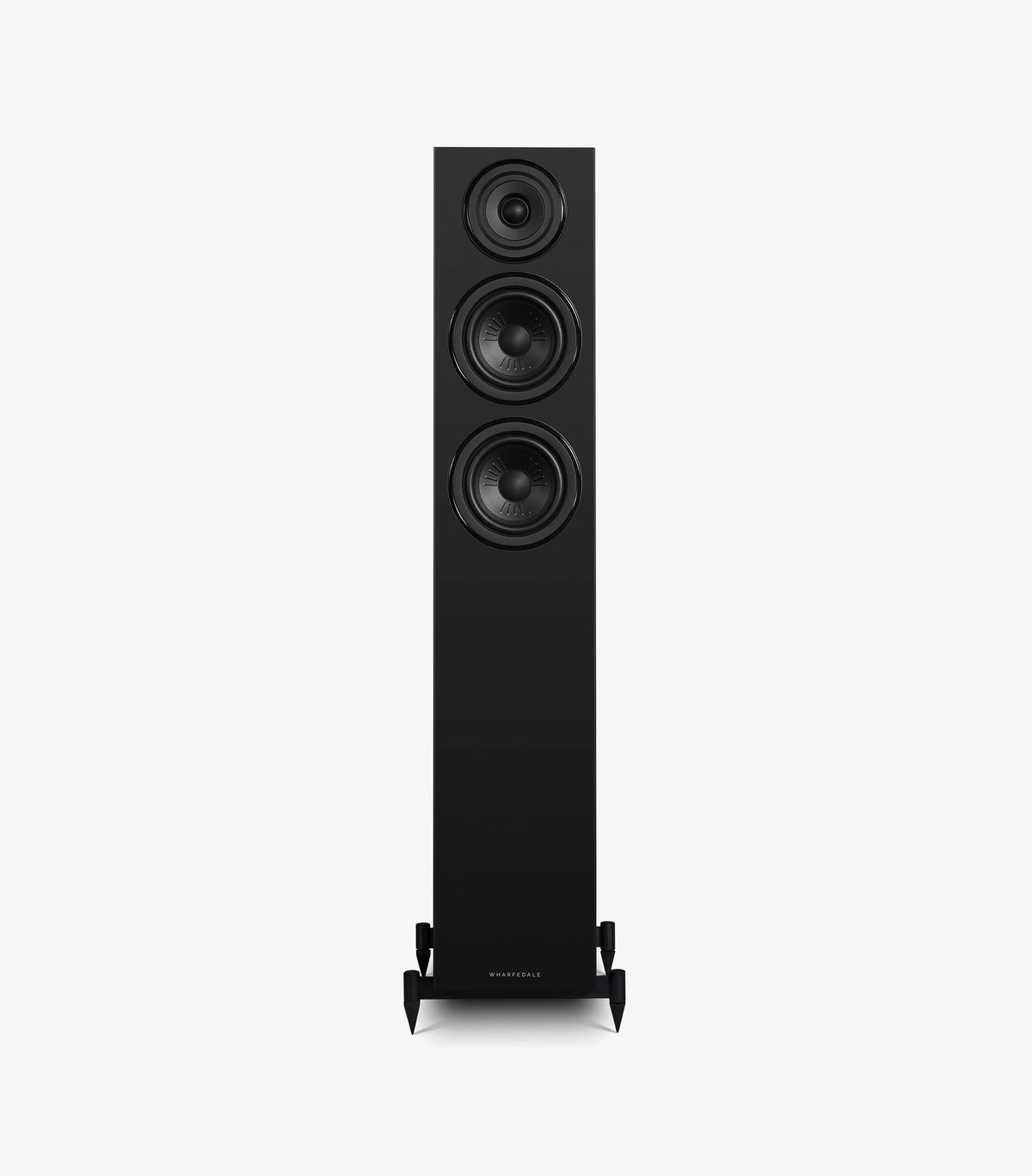 Diamond 12.3i Floorstanding Speakers in walnut