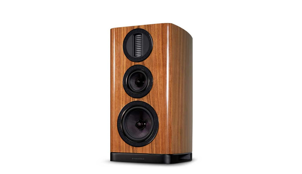 Aura 2 bookshelf speaker in walnut