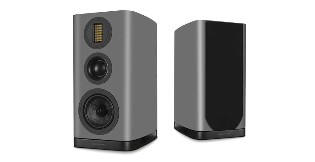 EVO 5.2 Bookshelf Speakers