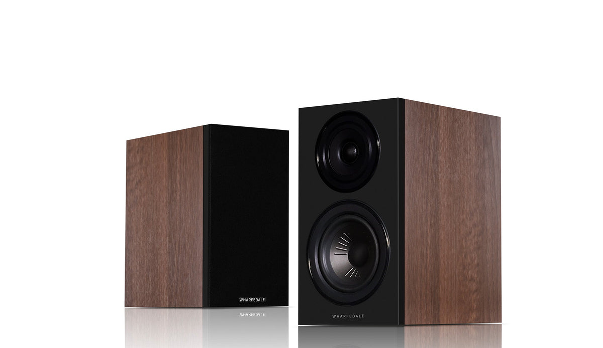 Diamond 12.2i Bookshelf Speakers in walnut